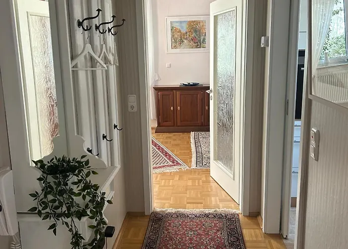 Eichendorff Garten Apartment, Zentrumsnah, In Direkter Naehe Zur Universitaet Bayreuth